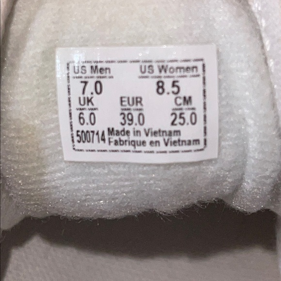 Vans Old Skool White Canvas Low-Top Sneakers - Picture 8 of 8